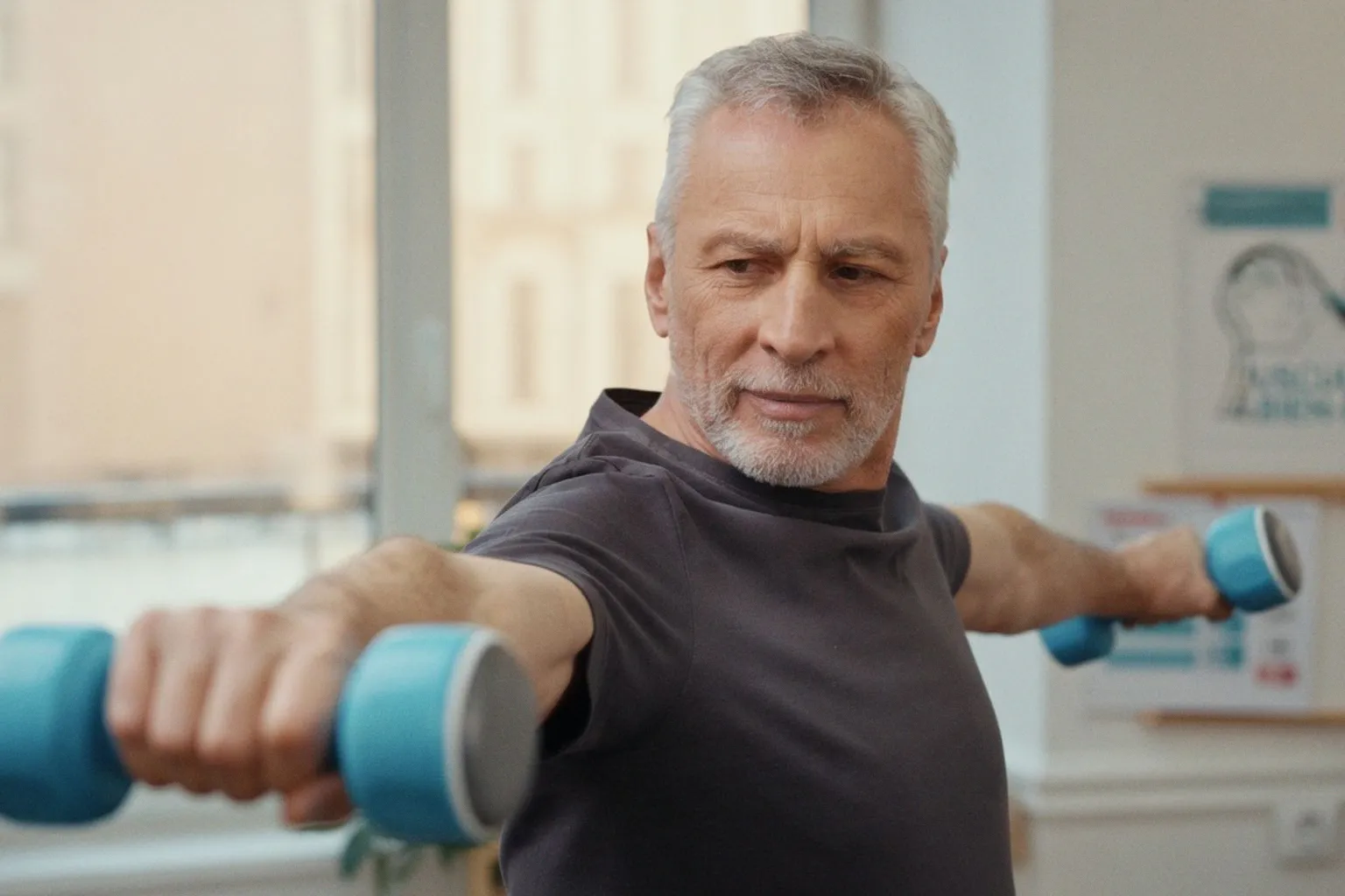 Renforcement musculaire après 40 ans : pourquoi 10 minutes suffisent